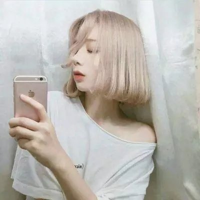 《热辣小红帽》